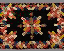 <p>Autor nieznany, tkanina XIX w., szycie ręczne, tkanina wełniana (epolety mundurowe), pł&oacute;tno, metalowe guziki</p>