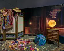 <p>Na zdjęciu wystawa w Muzeum Teatru - nagrodzone prace w II Konkursie Dyplom&oacute;w Scenografii Uczelni Artystycznych - tu wyr&oacute;żniona praca Marty Czujowskiej</p>