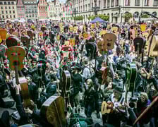 <p>Uczestnicy Gitarowego Rekordy Świata</p>