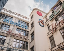 Podwórko Neonów Ruska 46 we Wrocławiu