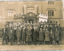 <p>Uczennice&nbsp;Szkoły Domowej Pracy Kobiet</p>