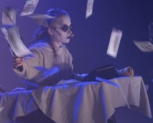 <p>Spektakl &bdquo;Gotyk polski&rdquo; &ndash; pierwsza premiera Teatru Dialogu w Dawnej Pralni</p>