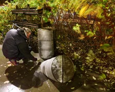 <p>Na zdjęciu wernisaż wystawy #Dług na Targowisku Jemiołowa</p>