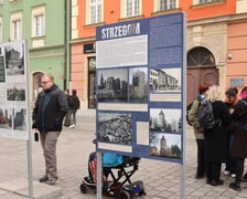 <p>Wystawa plenerowa &bdquo;Amputacja czy rekonstrukcja. Miasta południowo-zachodniej Polski po 1945 roku&rdquo; w rynku do 11 marca.&nbsp;</p>