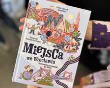 <p>Celina i Kamil Karpińscy, &bdquo;Miejsca we Wrocławiu. Ilustrowany przewodnik dla dzieci&rdquo;&nbsp;</p>