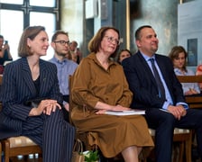 <p>Polsko-litewska maj&oacute;wka w Muzeum Pana Tadeusza i w Ossolineum &ndash; prof. Rasa Žukienė (na środkowym miejscu)</p>