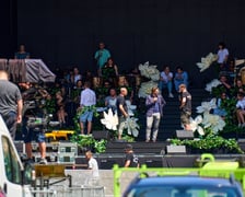 <p>Pr&oacute;ba do koncertu &bdquo;Wrocław Przyszłości&rdquo; na wrocławskim rynku &ndash; na scenie Andrzej Lampert</p>