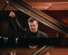 <p>Piotr Alexewicz podczas przesłuchań XIX Międzynarodowego Konkursu Pianistycznego im. Fryderyka Chopina w Filharmonii Narodowej</p>