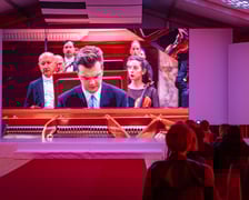 <p>Strefa Melomana Konkursu Chopinowskiego w specjalnym pawilonie na pl. Społecznym przed dawnym Impartem&nbsp;</p>