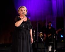 <p>III edycja Ogólnopolskiego Senioralnego Festiwalu Piosenki Artystycznej w ramach Wrocławskich Dni Seniora - koncert finałowy</p>