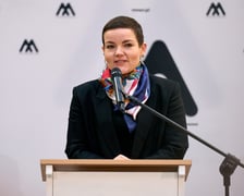 Przekazanie zaginionego obrazu "Lato" Berty Wegmann, Muzeum Narodowe we Wrocławiu. Ministra kultury Marta Cienkowska
