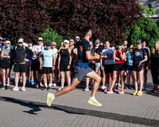 Uczestnicy finałowego treningu przed 12. Tarczyński Nocnym Wrocław Półmaratonem, 27 maja 2026 r.