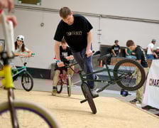 <p>Zawodnicy z Polski i Europy podczas eliminacji BMX Freestyle Contest 2025</p>