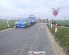 <p>Na trasie odwołanych pociąg&oacute;w jest komunikacja zastępcza</p>