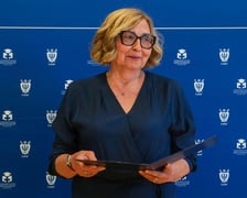 <p>Uroczystość wręczenia medalu Merito di Wratislavia - Zasłużony dla Wrocławia, for. Bernardzie Kazanowskiej. Przylądek Nadziei, 10.06.2026.</p>
<p>Na zdjęciu prof. Bernarda Kazanowska</p>