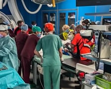 Niezwykła akcja w Uniwersyteckim Szpitalu Klinicznym we Wrocławiu: pacjent z Norwegii przyleciał po nowe serce
