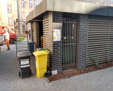 Podwórko w kwartale ulic - Cybulskiego, Pomorska, Drobnera, Dubois świetnie wygląda po remoncie