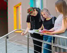 <p><strong>Ranking najlepszych lice&oacute;w we Wrocławiu 2023 wg WaszaEdukacja.pl - miejsca od 20. do 1.:</strong></p>
<p><strong>20. Społeczne Integracyjne Liceum Amigo</strong>&nbsp;(852. miejsce w Polsce) - 50.226 pkt</p>
<p><strong>19.&nbsp;Liceum Salezjańskie</strong>&nbsp;(807. w Polsce) -&nbsp;50.909 pkt</p>
<p><strong>18.&nbsp;Społeczne Liceum Ala</strong>&nbsp;(792. w Polsce) -&nbsp;51.11 pkt</p>
<p><strong>17.&nbsp;Niepubliczne Liceum Fundacji Kr&oacute;lowej Świętej Jadwigi</strong>&nbsp;(704. w Polsce) -&nbsp;51.993 pkt</p>
<p><strong>16.&nbsp;X Liceum im. Stefanii Sempołowskiej (576. w Polsce)</strong>&nbsp;- 53.545 pkt</p>
<p>cd. na następnym slajdzie >>></p>
<p>&nbsp;</p>
<p>&nbsp;</p>
<p>&nbsp;</p>
<p>&nbsp;</p>
<p>&nbsp;</p>
<p>&nbsp;</p>