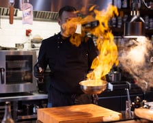 Stół na Szwedzkiej - gotowanie z lokalnych produktów