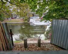 Fosa miejska i okolice, miejsce po Kładce św. Antoniego, październik 2023