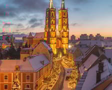 <p>Ostr&oacute;w Tumski i Katedra Wrocławska w zimowej odsłonie</p>