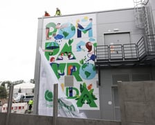 Odsłonięcie muralu na Wrompie