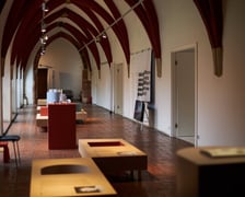 <p>Muzeum Architektury - wnętrze</p>