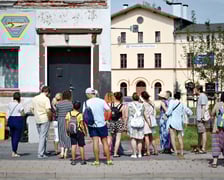 <p>Spacer sąsiedzki po Psim Polu (18.08.2024), oprowadzają Monika Glińska i Zhanna Nogina</p>