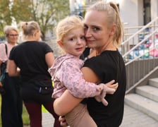 <p>Ekipa działająca przy CAL-u Kozan&oacute;w. Układali worki z piaskiem przy żłobku na Dokerskiej</p>