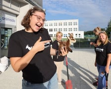 Ekipa działająca przy CAL-u Kozanów. Oni organizuję przeciwpowodziowy wolontariat sąsiedzki