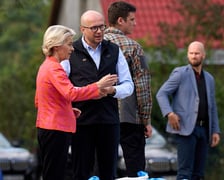 Ursula von der Leyen, szefowa Komisji Europejskiej i Jakub Mazur, wiceprezydent Wrocławia w Marszowicach