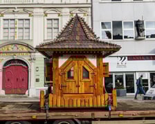 Ustawianie Jarmarku Bożonarodzeniowego