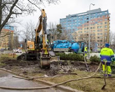 Awaria magistrali wodociągowej przy ul. Zaporoskiej, na miejscu pracują ekipy MPWiK