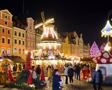 <p>Sylwester 2024/2025 na wrocławskim Jarmarku Bożonarodzeniowym. Magiczne zdjęcia z Rynku</p>