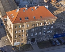 <p>Kamienica przy ul. Ustronie 11 przejdzie remont</p>