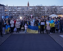 <p>Wiec w trzecią rocznicę rosyjskiej napaści na Ukrainę. Plac Nowy Targ, 24 luty 2025</p>