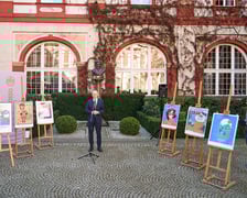 <p>Już wkr&oacute;tce do Ossolineum trafią dokumenty i materiały z wrocławskich osiedli &ndash; dr Łukasz Kamiński, dyrektor Zakładu Narodowego im. Ossolińskich</p>