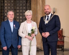 <p>Prezydent odznaczył medalami pary z długoletnim pożyciem</p>