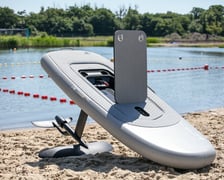 <p>Kopalnia wprowadza do oferty deski e-foil flyboard. Testowaliśmy nowy sprzęt</p>