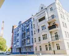 Kurkowa 61-63 po remoncie fasady w 2024 roku