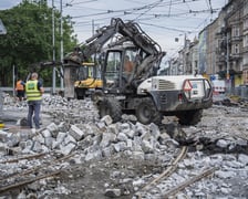Wymiana rozjazdów tramwajowych na skrzyżowaniu Dubois z Pomorską (Nadodrze), 7 lipca 2025
