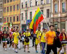 Ruszył XV Wrocław Cup! Kolorowa parada otworzyła Międzynarodowy Turniej w Piłce Ulicznej