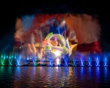 <p>Pr&oacute;ba generalna pokazu specjalnego fontanny multimedialnej "Pixar: Lato Przyjaźni"</p>