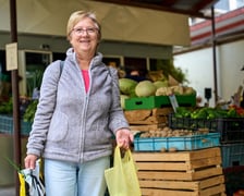 Targ na Ptasiej na wrocławskim osiedlu Nadodrze