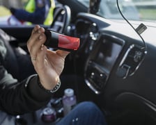 Na parking wojskowy przy cmentarzu Osobowickim tylko bez kamer samochodowych