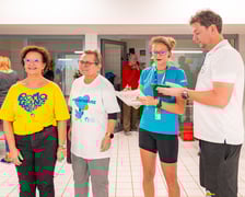 Finał charytatywnej sztafety na basenie SP 84, 28 listopada 2025