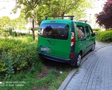 <p>Niezgodnie z prawem zaparkowane samochody</p>