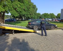 <p>Przykłady niezgodnego z prawem parkowania. Zdjęcia wykonane podczas kontroli Straży Miejskiej Wrocławia między 3 a 9 czerwca</p>