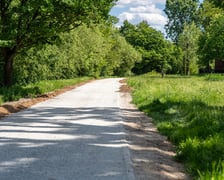 Nowa trasa pieszo-rowerowa wzdłuż Oławy łącząca most Rakowiecki z kładką Siedlecką.