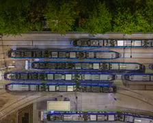 Kilkadziesiąt tramwajów stacjonujących na zajezdni Borek.